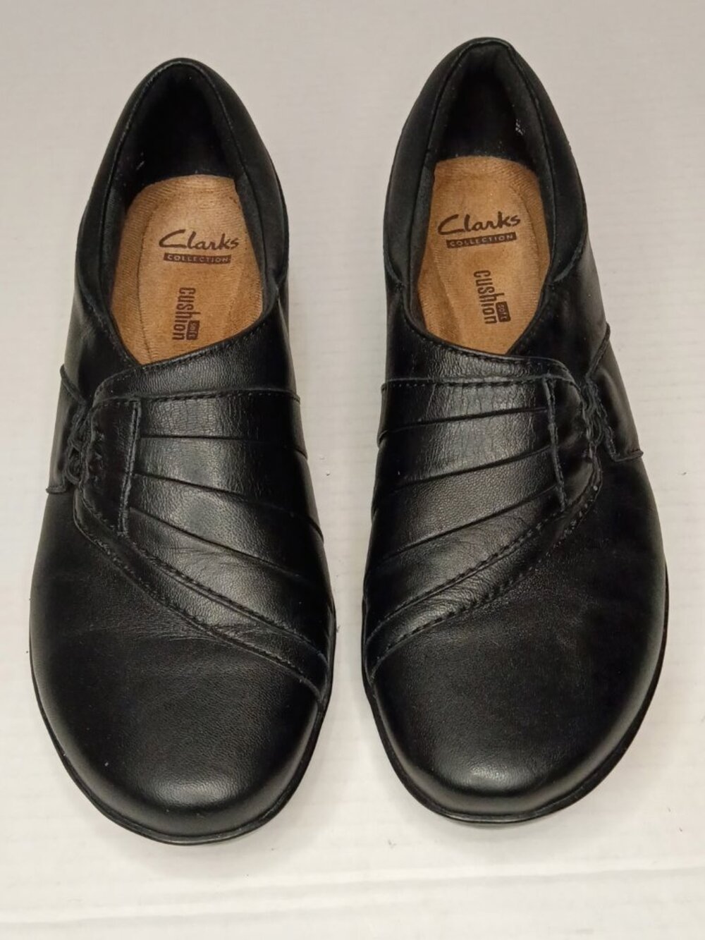 Clarks Everlay Iris Black Leather Slip On Loafers Women’s Size 7M - Picture 1 of 10